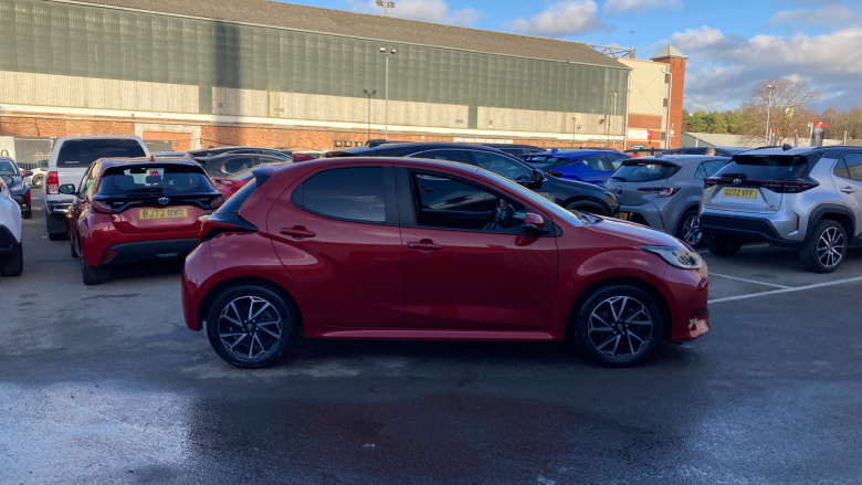 Toyota Yaris 1.5 Hybrid Design 5dr CVT Hybrid Hatchback